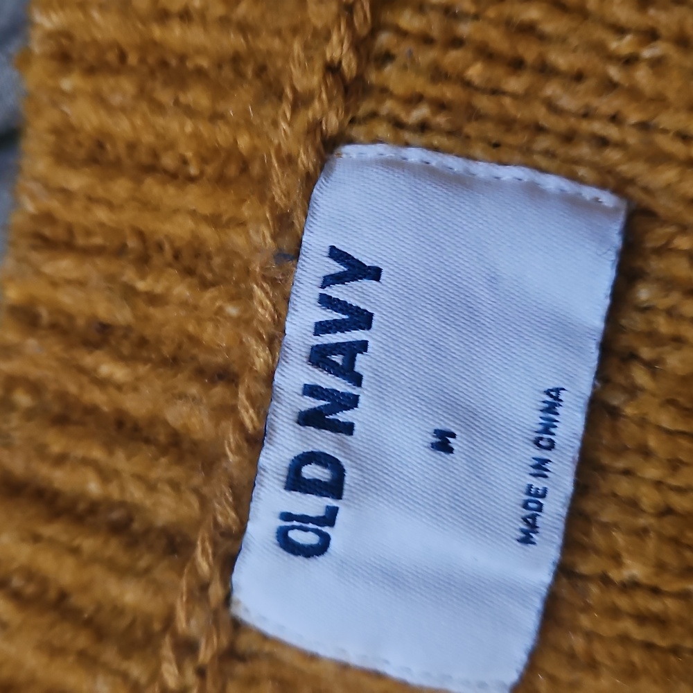 Old Navy Saffron Yellow Cable Knit Sweater M - Picture 3 of 4